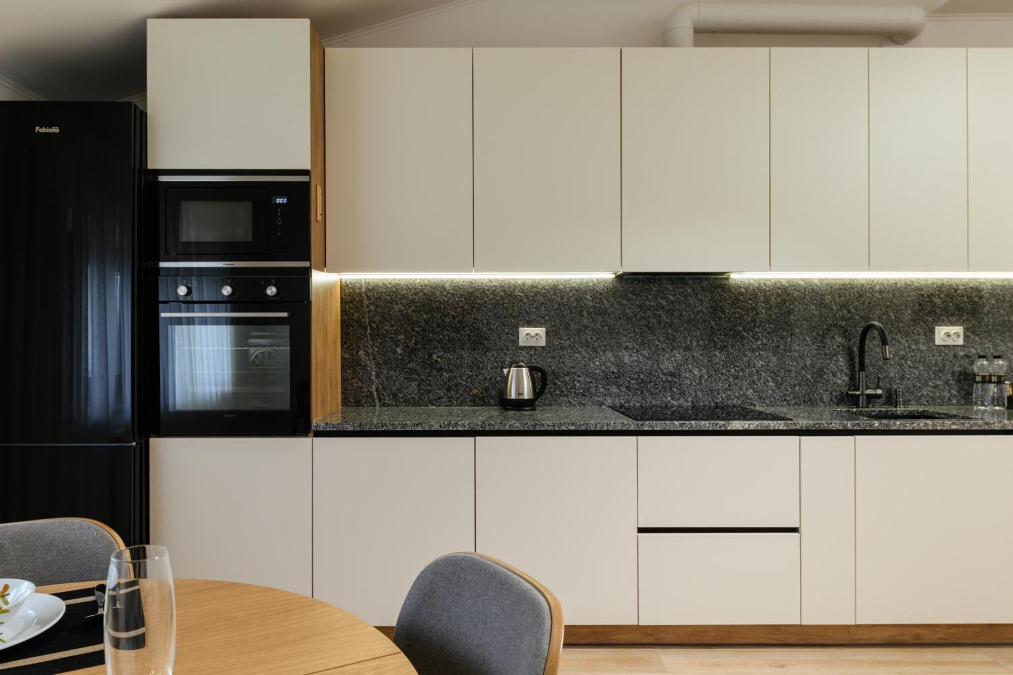 Luxury Apartments Uzhorod Bagian luar foto