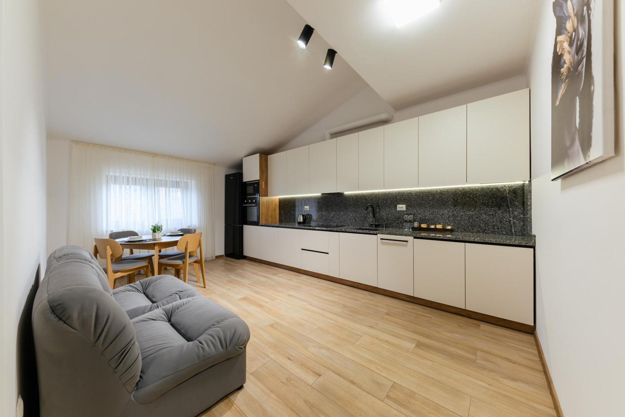 Luxury Apartments Uzhorod Bagian luar foto