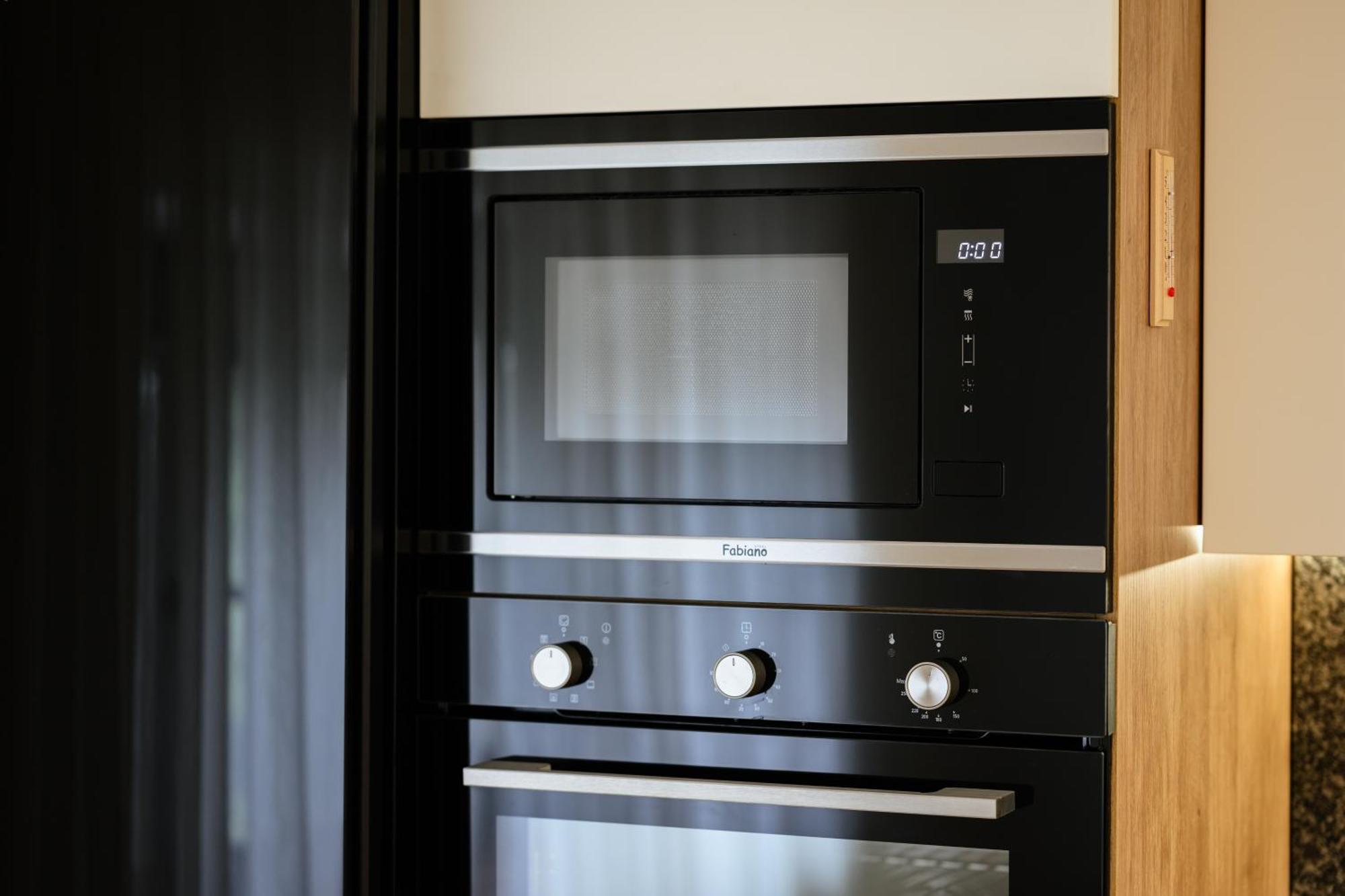 Luxury Apartments Uzhorod Bagian luar foto