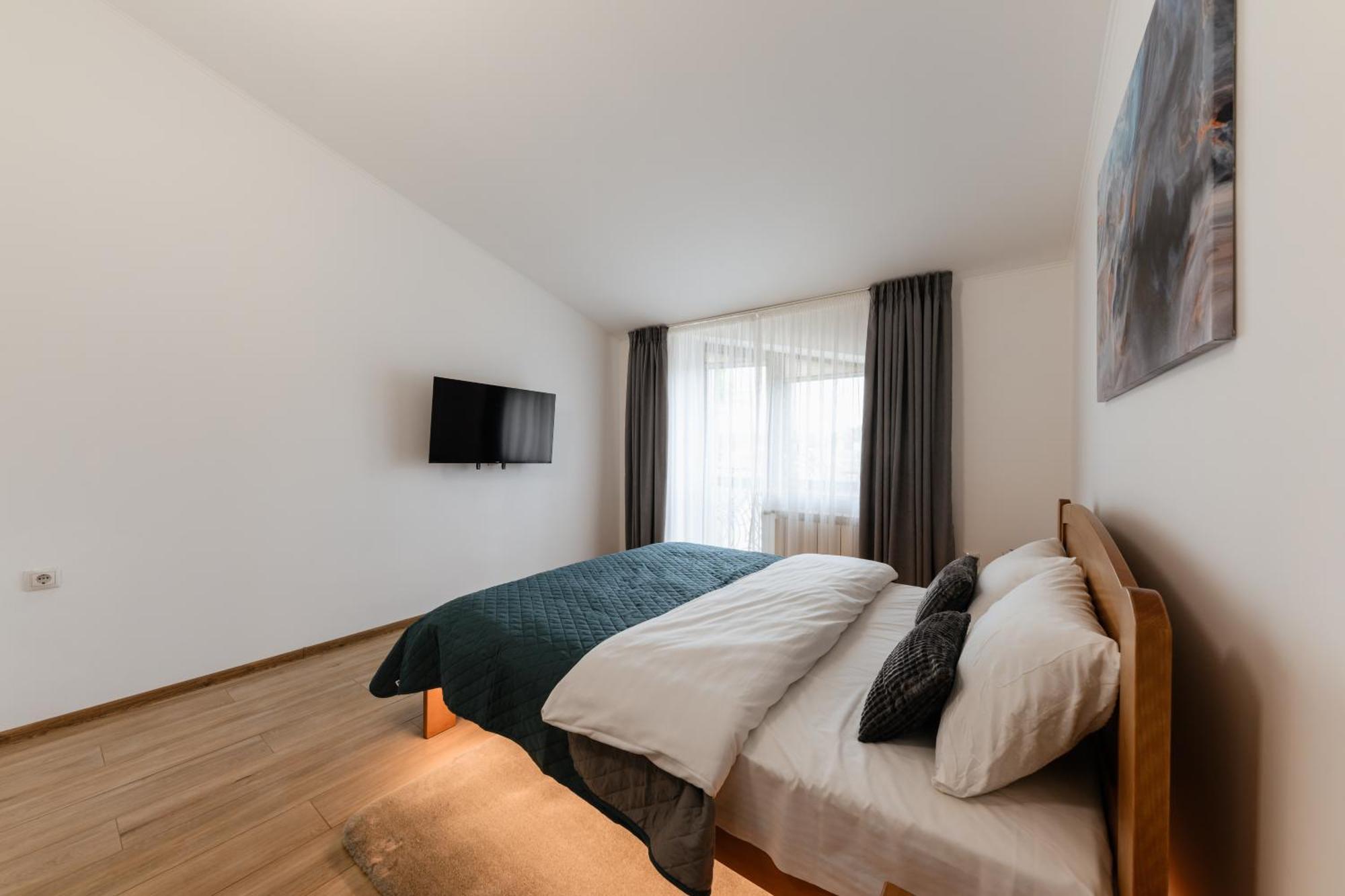 Luxury Apartments Uzhorod Bagian luar foto