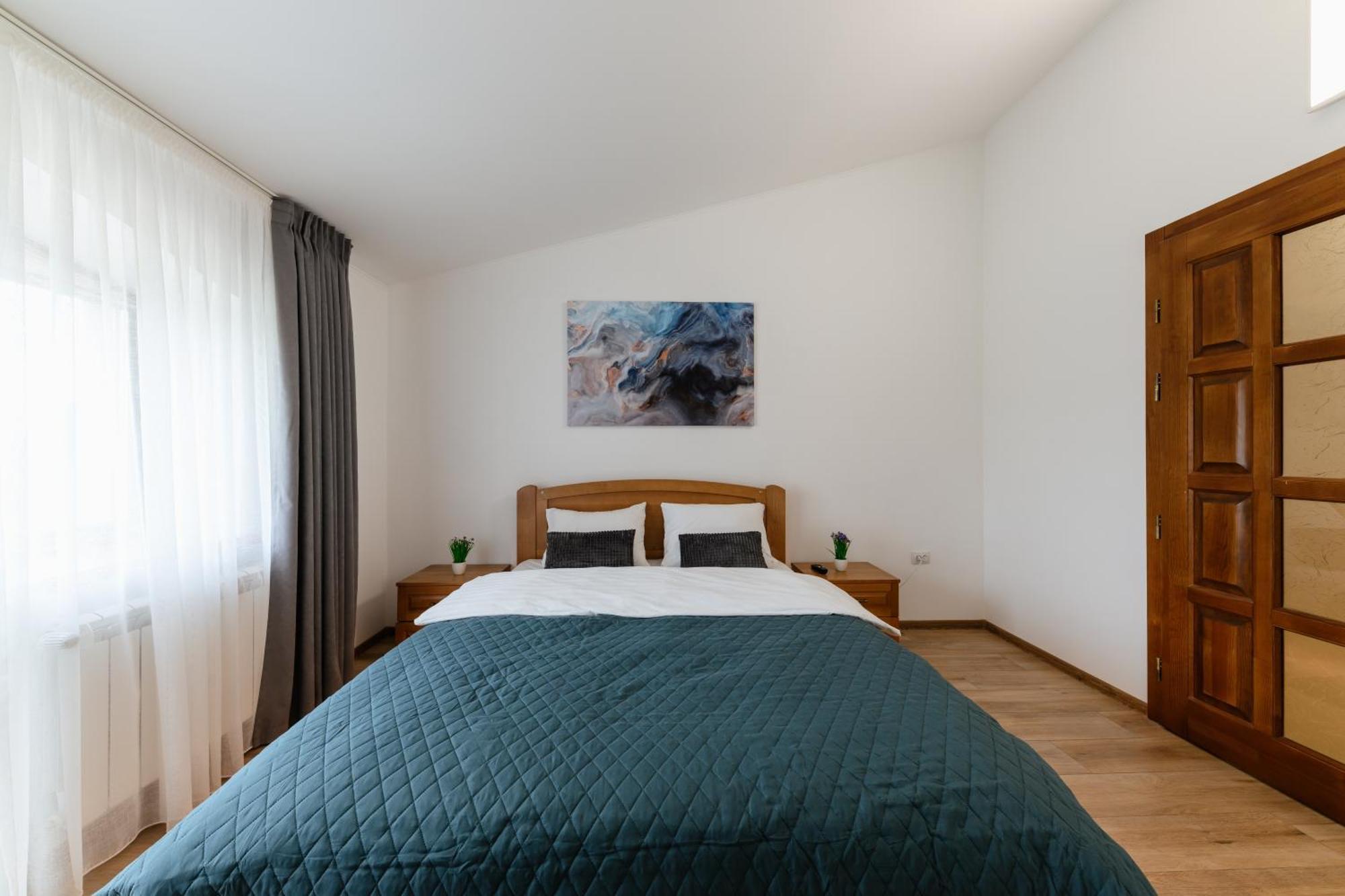 Luxury Apartments Uzhorod Bagian luar foto