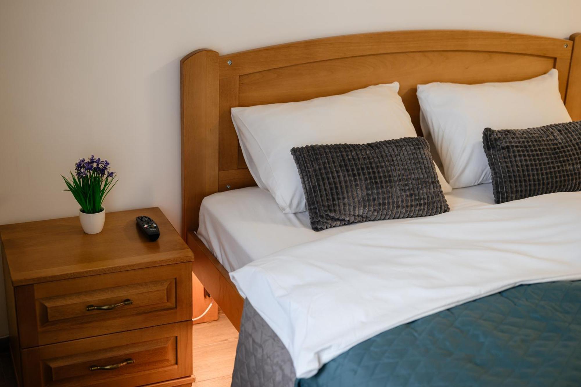 Luxury Apartments Uzhorod Bagian luar foto