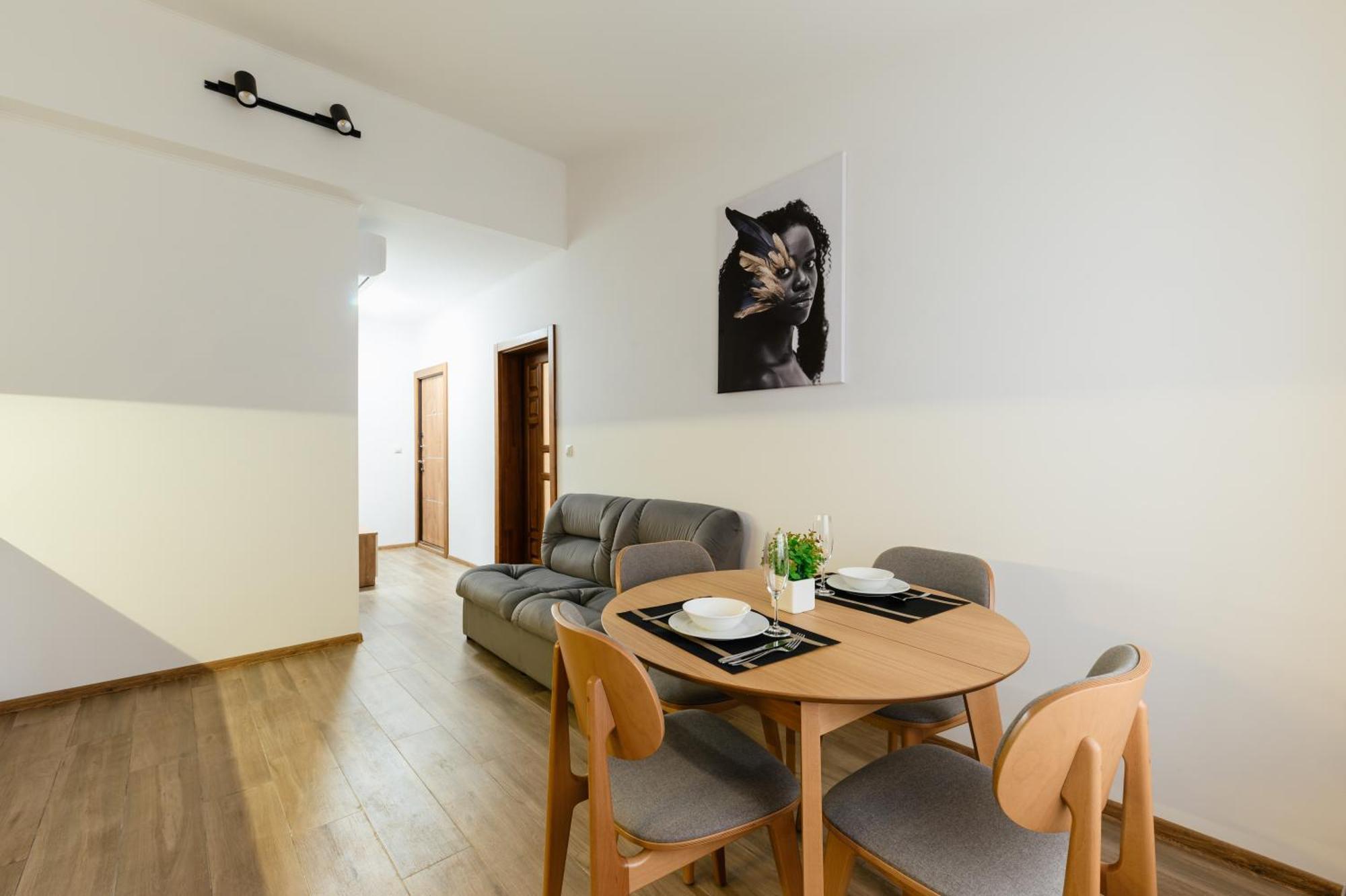 Luxury Apartments Uzhorod Bagian luar foto